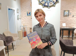 Где бабушки водят грузовики. Иллюстратор из Златоуста познакомила с необычной книгой